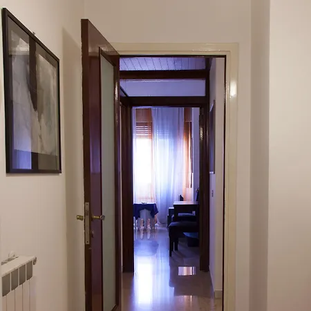 Alojamento de Acomodação e Pequeno-almoço Santa Croce Roma