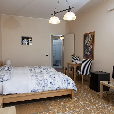 住宿加早餐酒店 桑塔克罗斯酒店 4*